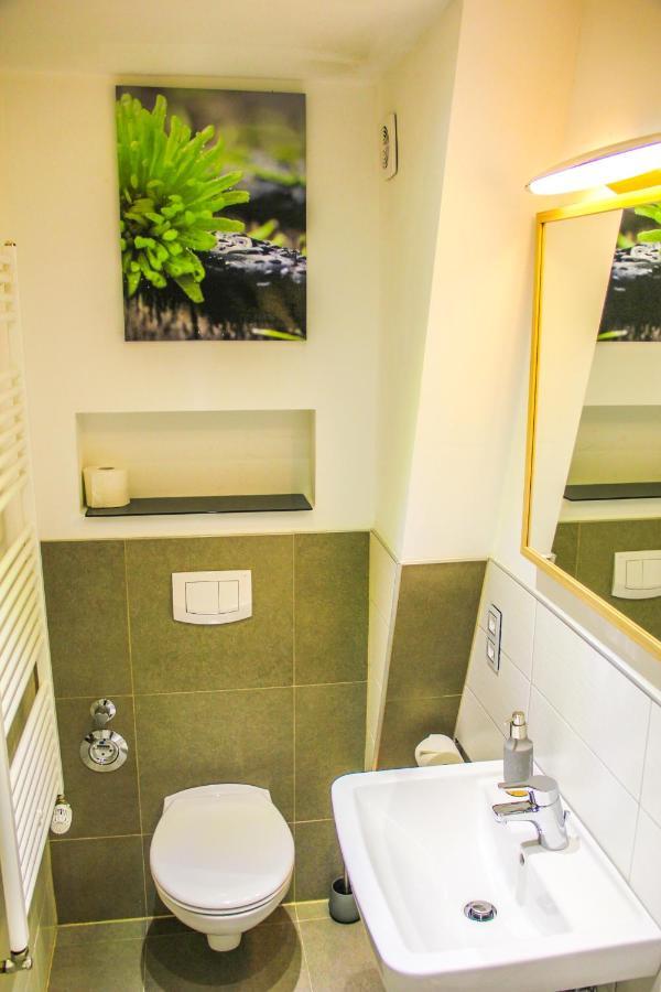 Appartamento Exklusive 2 Zi. Dachgeschosswohnung In Lage! Brema