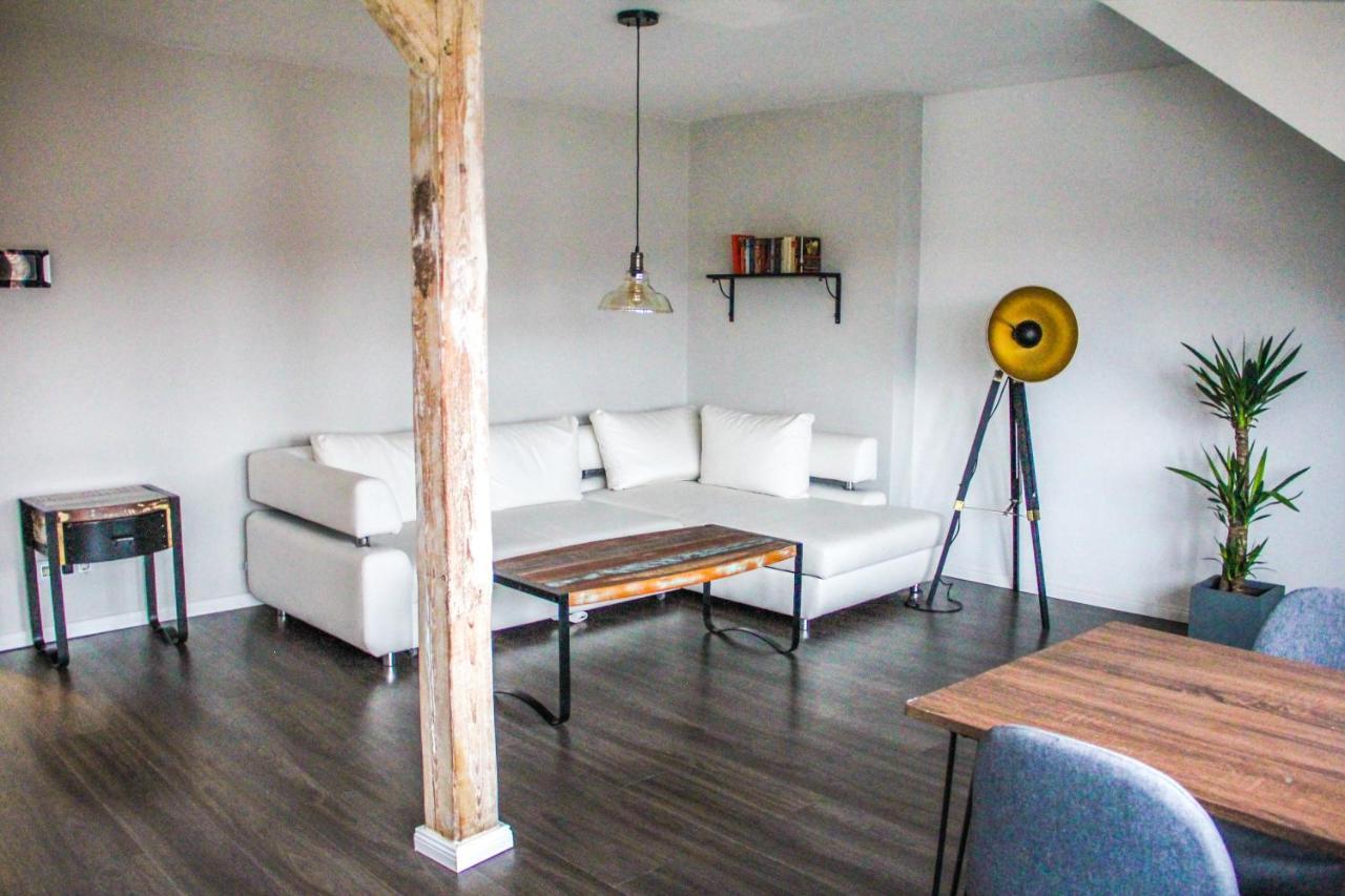 Appartamento Exklusive 2 Zi. Dachgeschosswohnung In Lage! Brema